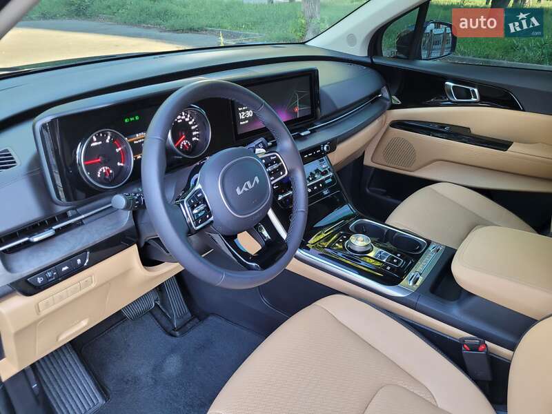 Мінівен Kia Carnival 2023 в Полтаві