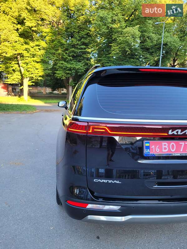 Мінівен Kia Carnival 2023 в Полтаві