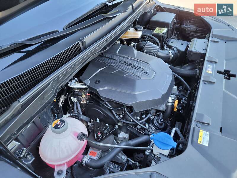 Мінівен Kia Carnival 2023 в Полтаві