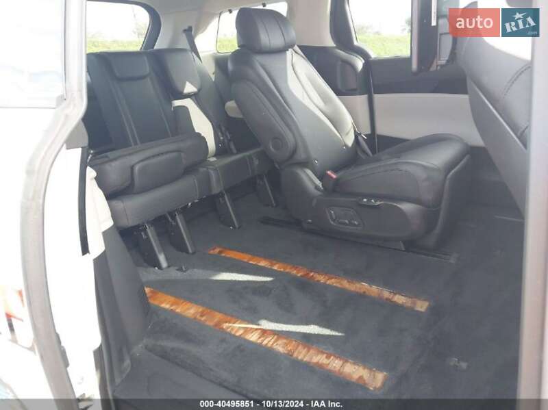 Мінівен Kia Carnival 2021 в Рівному