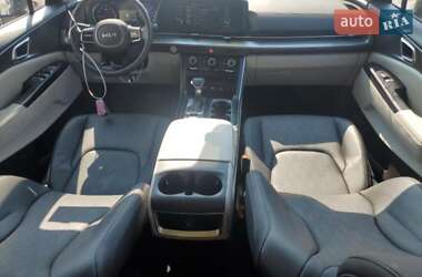 Минивэн Kia Carnival 2023 в 