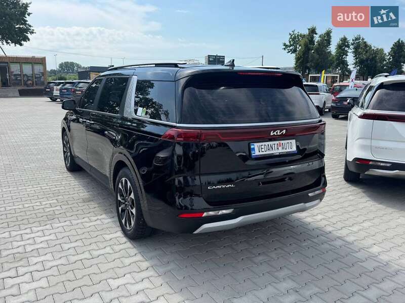 Мінівен Kia Carnival 2021 в Києві