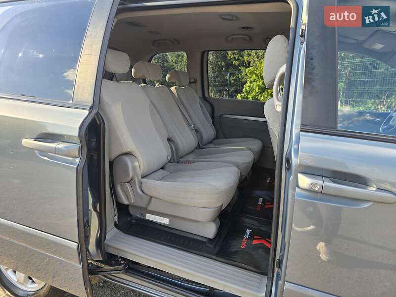 Минивэн Kia Carnival 2008 в Хмельницком