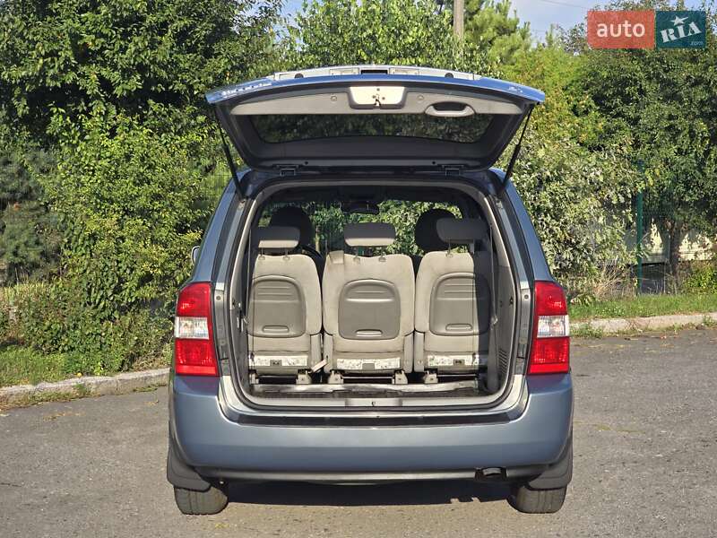 Минивэн Kia Carnival 2008 в Хмельницком