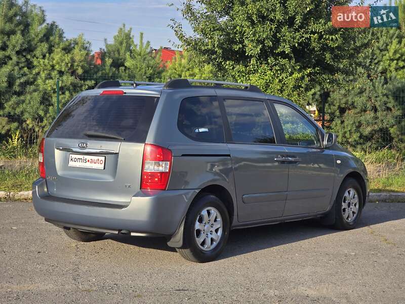 Минивэн Kia Carnival 2008 в Хмельницком