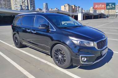 Минивэн Kia Carnival 2018 в Киеве