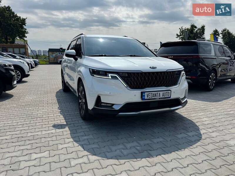 Минивэн Kia Carnival 2021 в Киеве