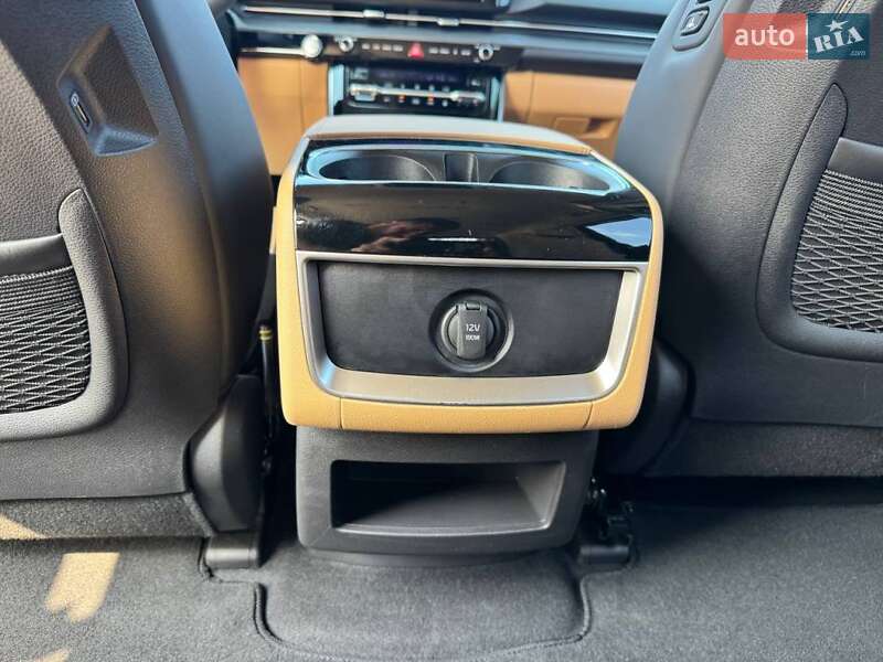 Минивэн Kia Carnival 2021 в Киеве