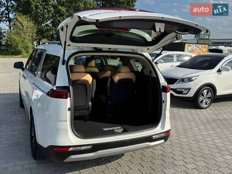 Мінівен Kia Carnival 2021 в Києві фото 11 Мінівен Kia Carnival 2021 в Києві