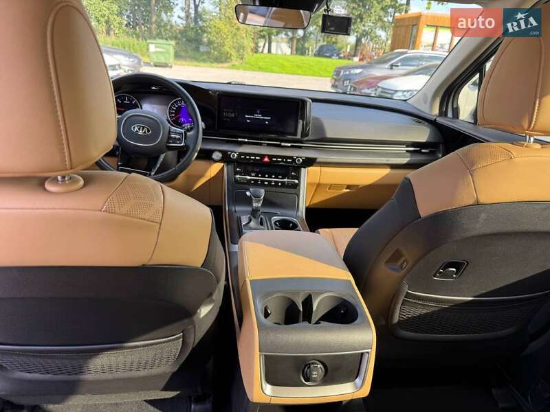 Мінівен Kia Carnival 2021 в Києві фото 27 Мінівен Kia Carnival 2021 в Києві