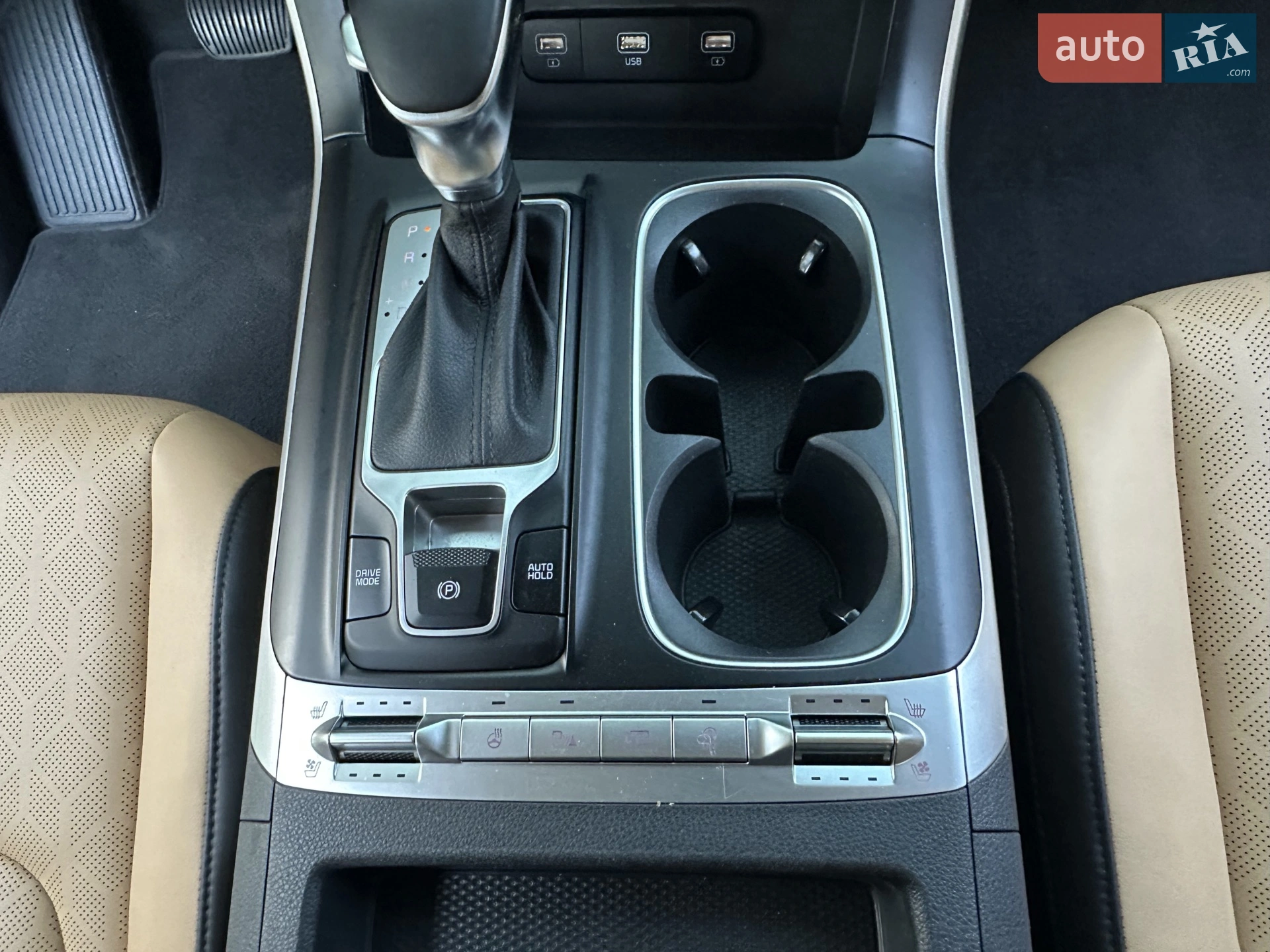 2020 Kia Carnival - мініатюра 22