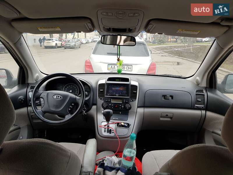 Мінівен Kia Carnival 2007 в Києві