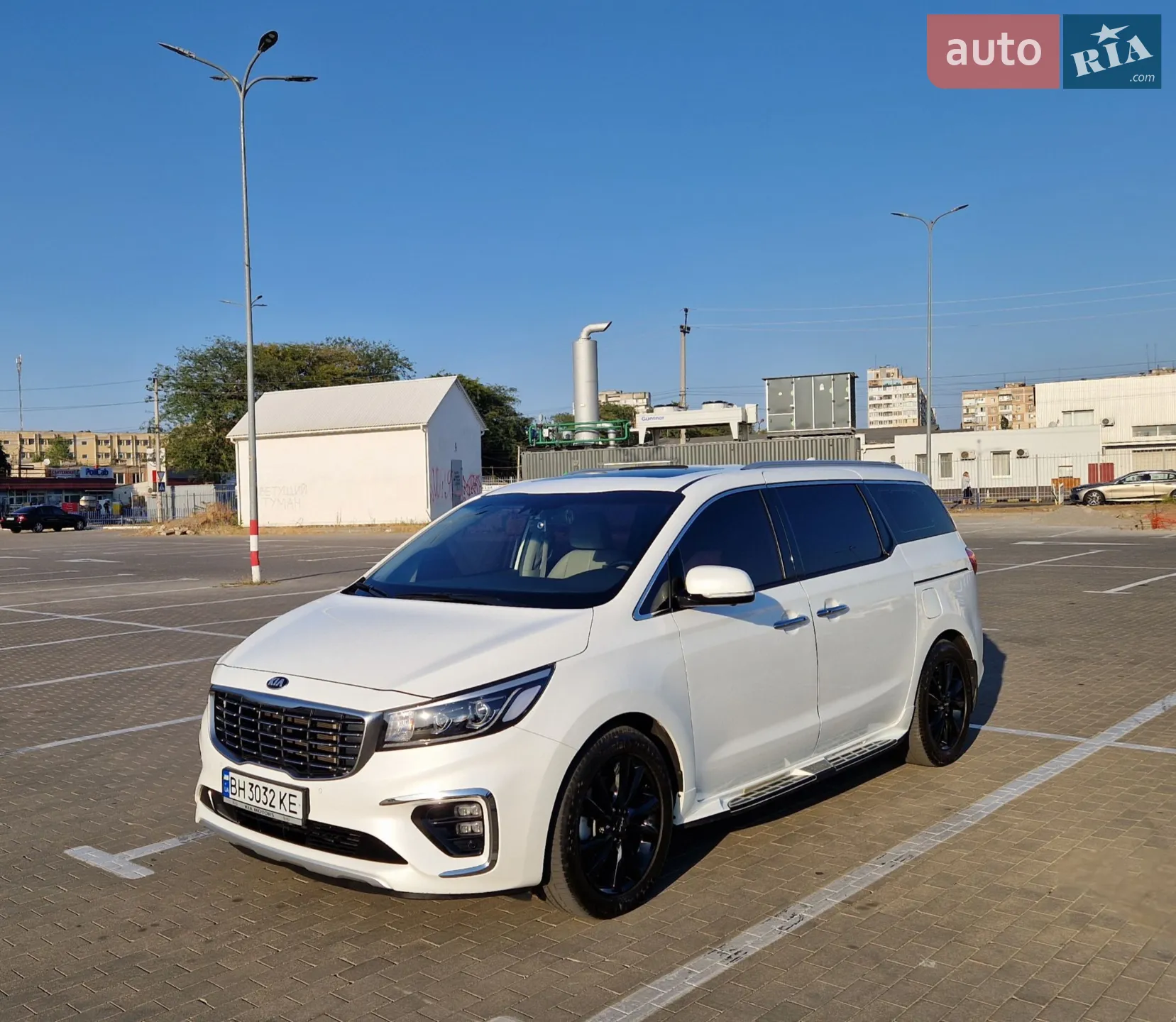 2018 Kia Carnival - мініатюра 9