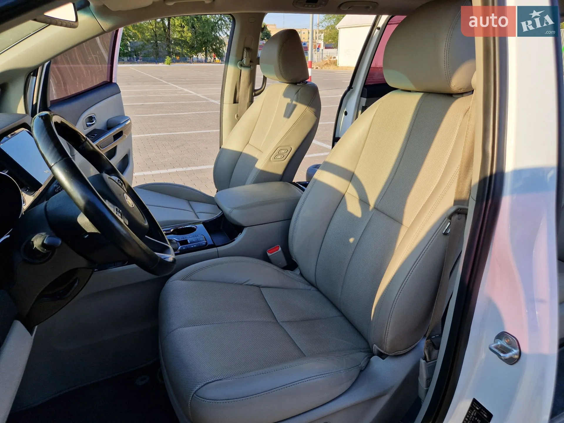 2018 Kia Carnival - мініатюра 17