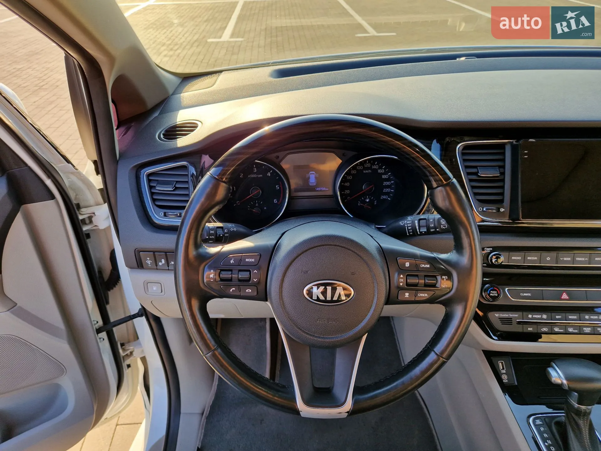 2018 Kia Carnival - мініатюра 27
