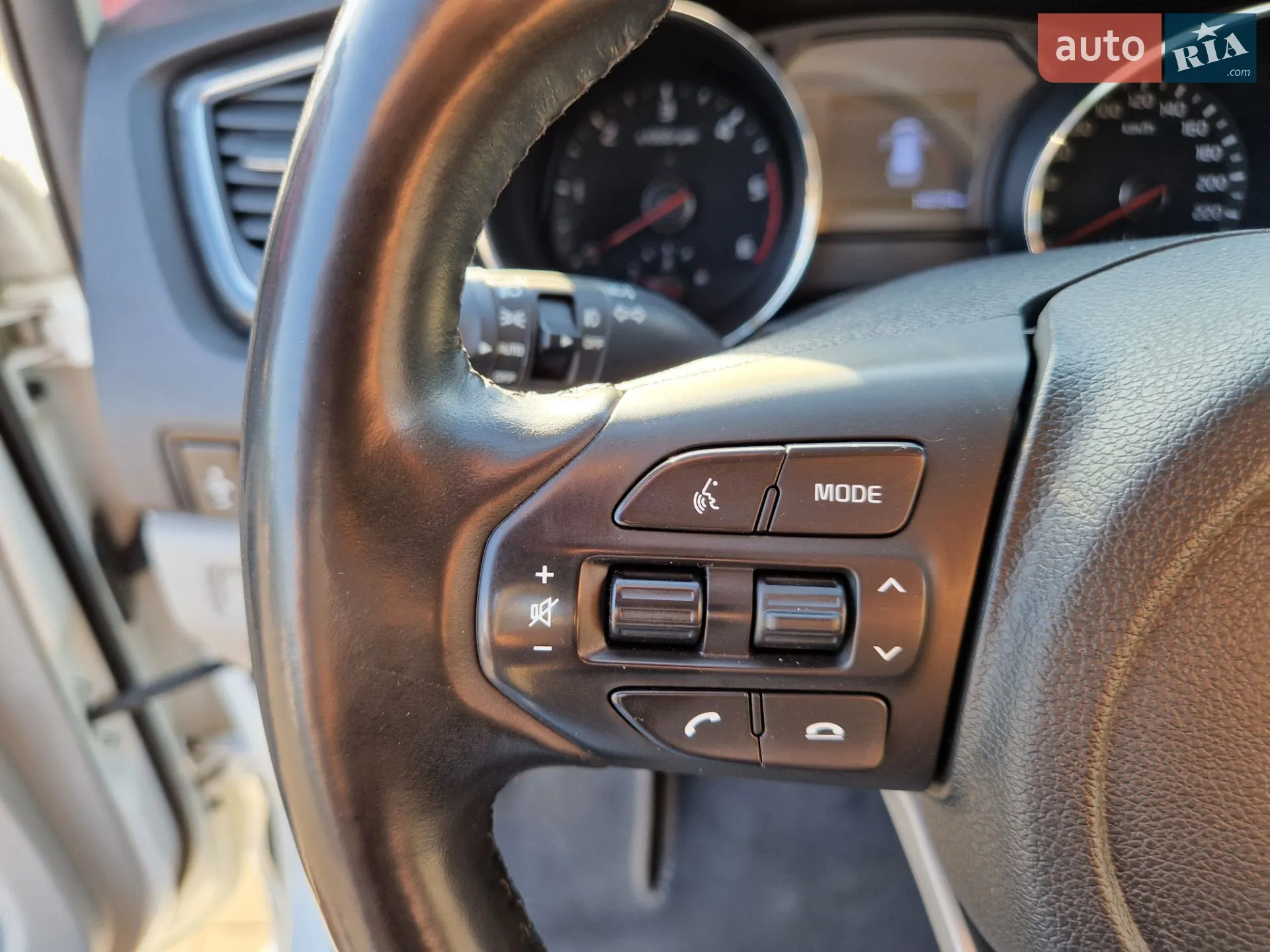 2018 Kia Carnival - мініатюра 28