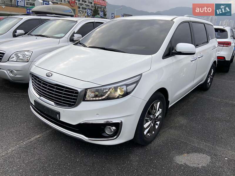 Мінівен Kia Carnival 2015 в Одесі фото 47 Мінівен Kia Carnival 2015 в Одесі