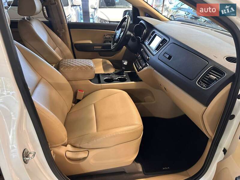 Мінівен Kia Carnival 2020 в Одесі