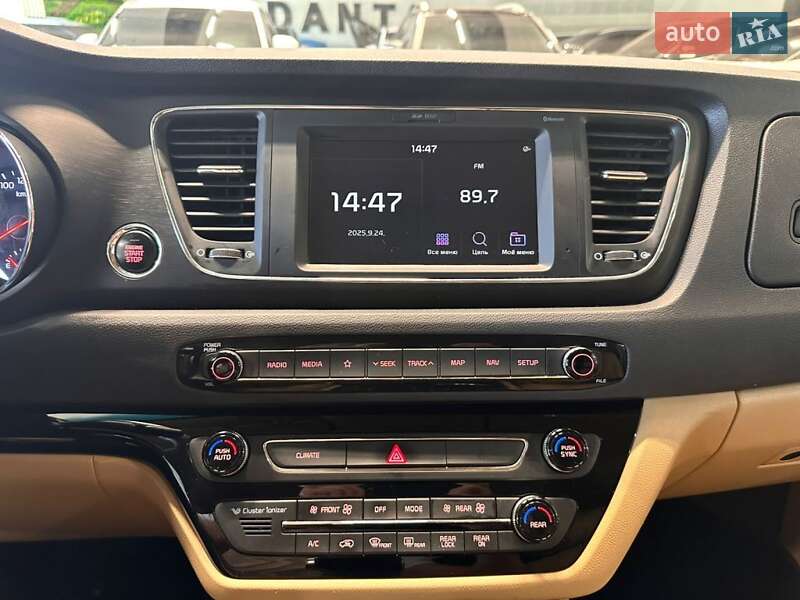 Мінівен Kia Carnival 2020 в Одесі