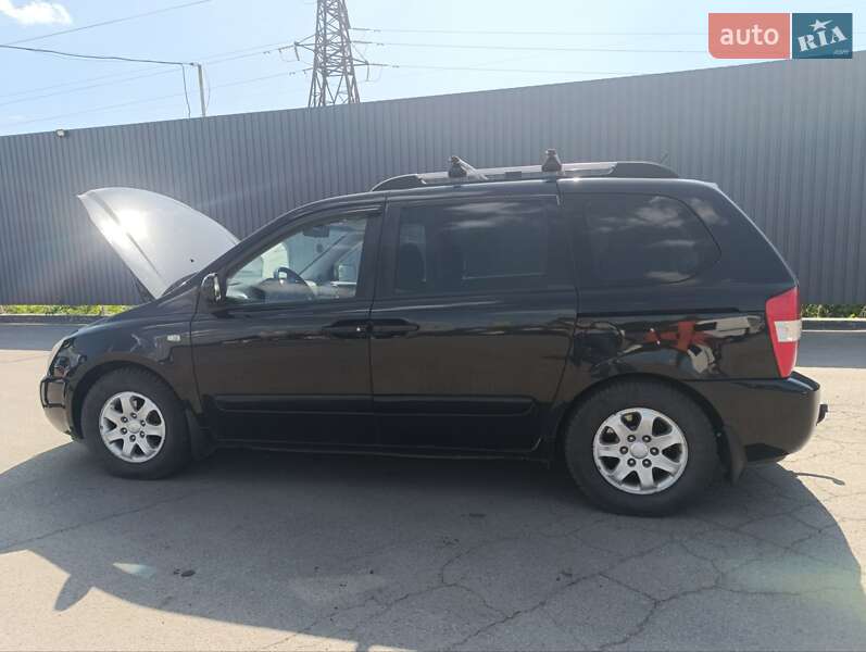 Мінівен Kia Carnival 2007 в Полтаві фото 13 Мінівен Kia Carnival 2007 в Полтаві