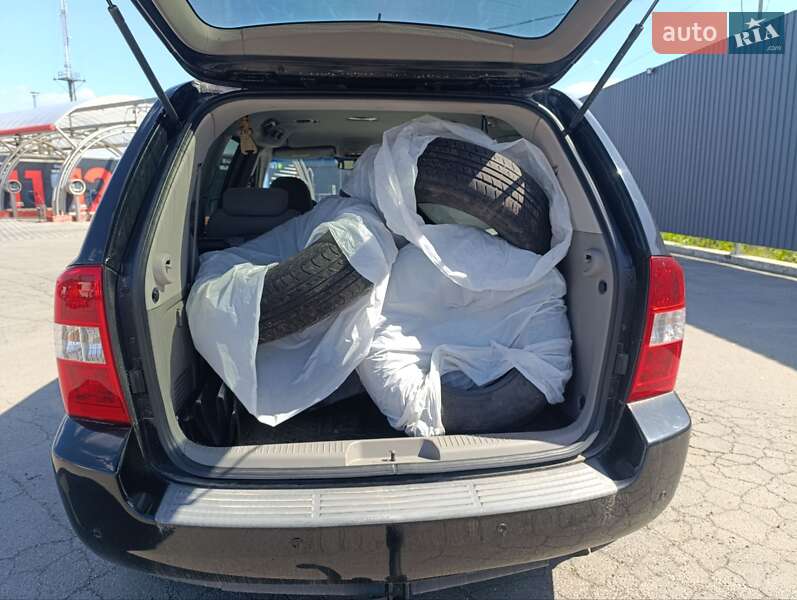 Мінівен Kia Carnival 2007 в Полтаві фото 21 Мінівен Kia Carnival 2007 в Полтаві