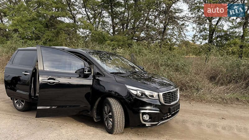 Мінівен Kia Carnival 2017 в Білгороді-Дністровському фото 6 Мінівен Kia Carnival 2017 в Білгороді-Дністровському