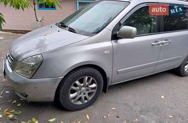 Минивэн Kia Carnival 2006 в Киеве