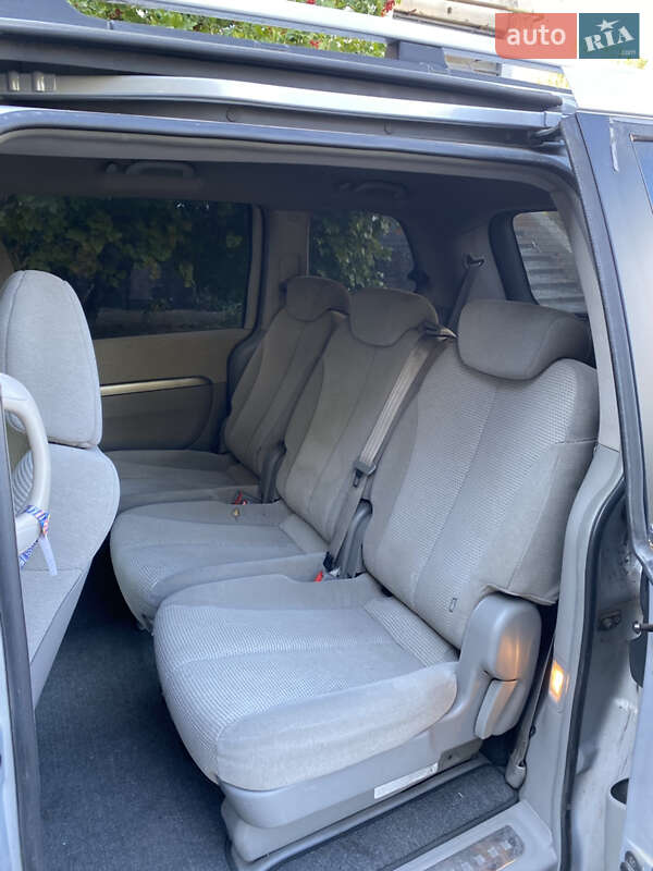 Мінівен Kia Carnival 2006 в Полтаві фото 5 Мінівен Kia Carnival 2006 в Полтаві