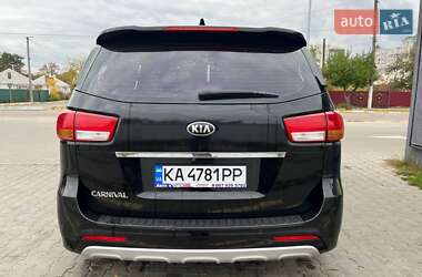 Мінівен Kia Carnival 2014 в 