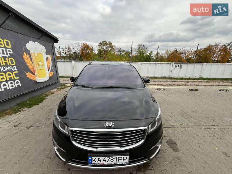 Мінівен Kia Carnival 2014 в Києві