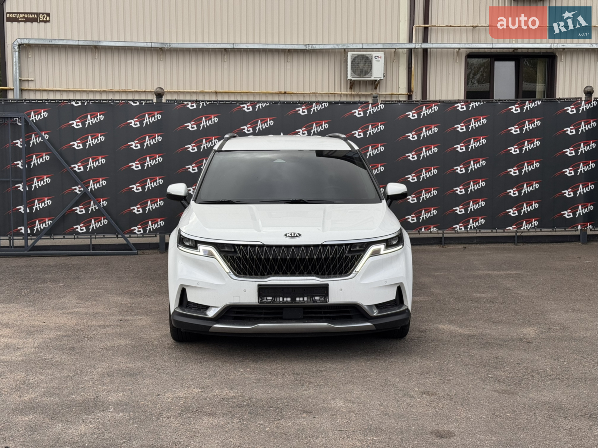 2020 Kia Carnival - мініатюра 2
