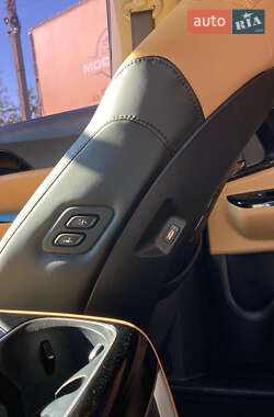 Минивэн Kia Carnival 2021 в 