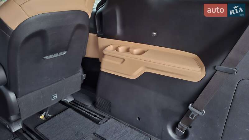 Минивэн Kia Carnival 2021 в Киеве фото 21 Минивэн Kia Carnival 2021 в Киеве