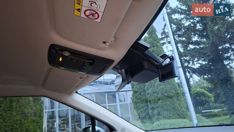 Минивэн Kia Carnival 2021 в Киеве фото 81 Минивэн Kia Carnival 2021 в Киеве