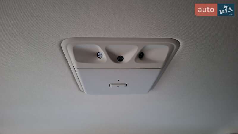 Минивэн Kia Carnival 2021 в Киеве фото 112 Минивэн Kia Carnival 2021 в Киеве