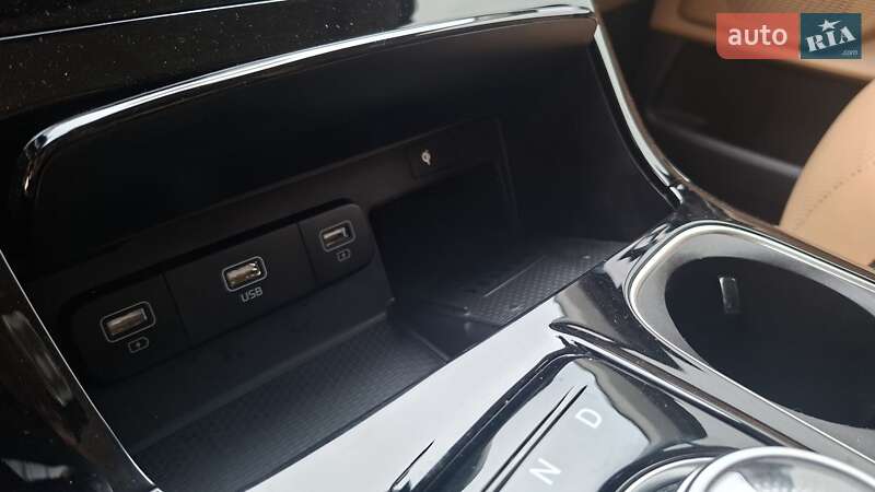 Минивэн Kia Carnival 2021 в Киеве фото 179 Минивэн Kia Carnival 2021 в Киеве