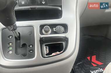 Минивэн Kia Carnival 2006 в 