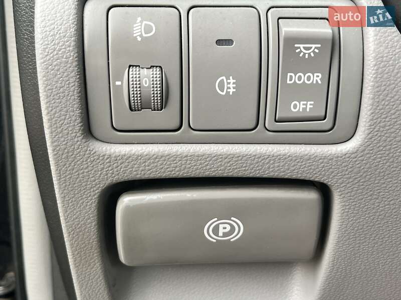 Мінівен Kia Carnival 2006 в Вінниці фото 32 Мінівен Kia Carnival 2006 в Вінниці
