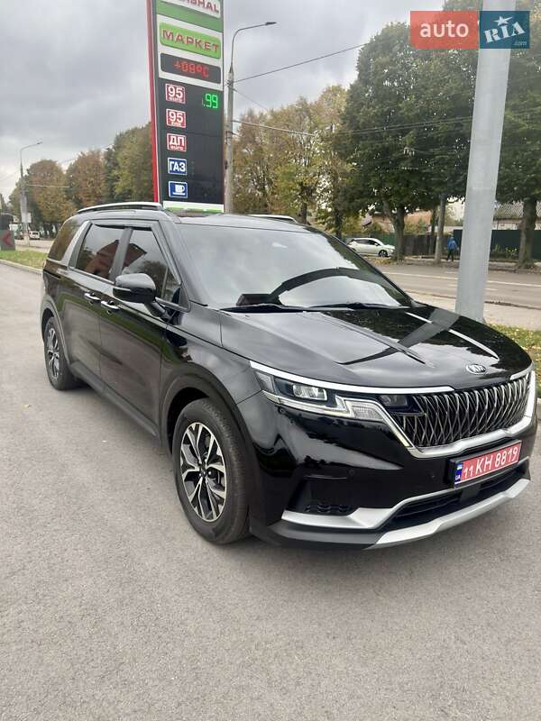 Минивэн Kia Carnival 2021 в Житомире фото 3 Минивэн Kia Carnival 2021 в Житомире
