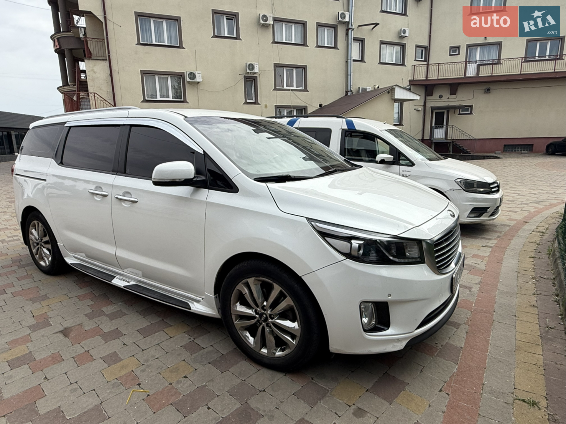 2015 Kia Carnival - мініатюра 5