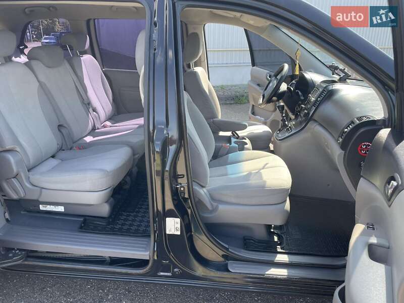 Минивэн Kia Carnival 2008 в Виноградове