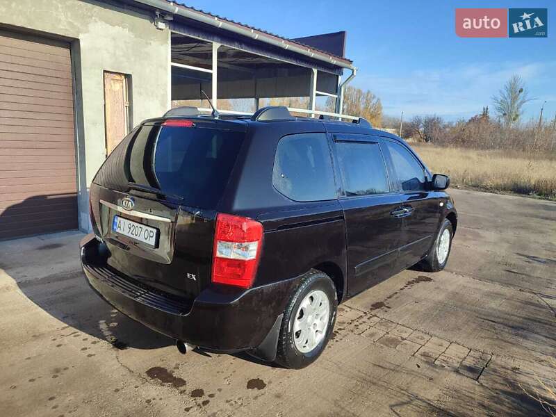 Минивэн Kia Carnival 2007 в Краматорске