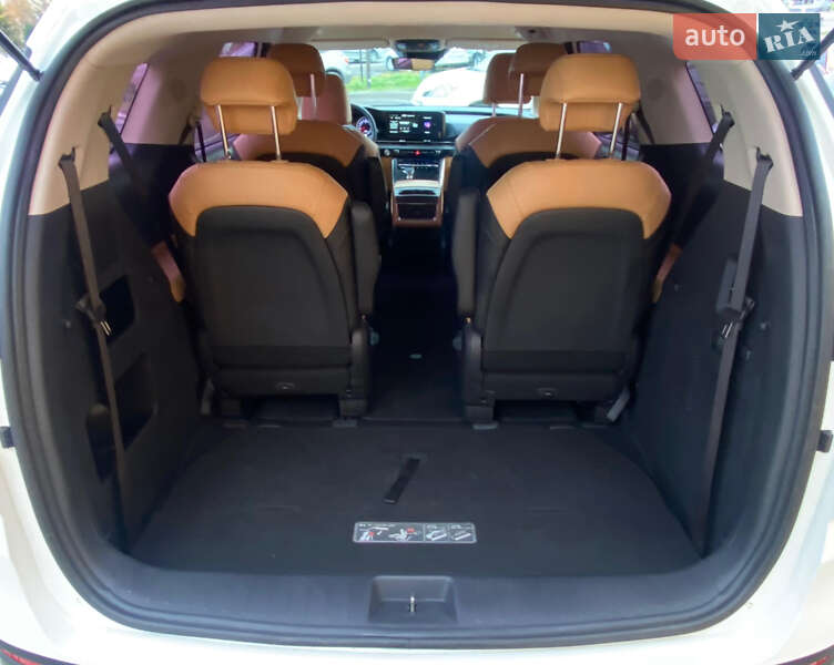 Минивэн Kia Carnival 2021 в Ровно