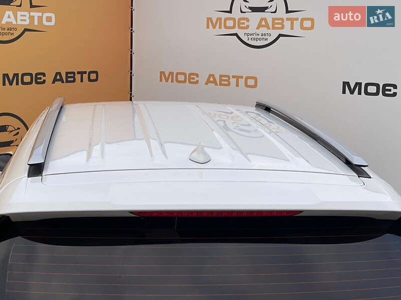 Минивэн Kia Carnival 2021 в Ровно