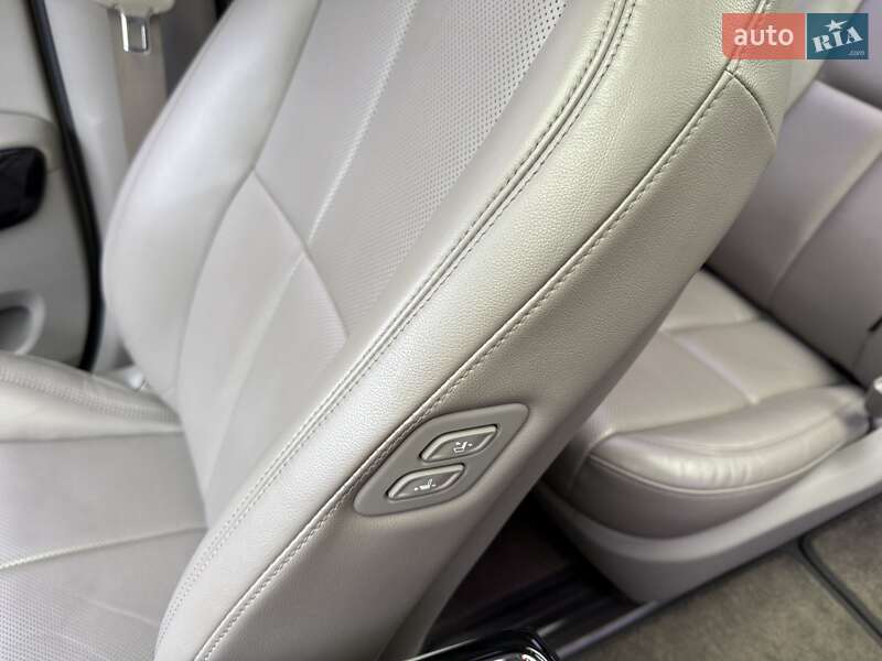 Минивэн Kia Carnival 2016 в Киеве фото 29 Минивэн Kia Carnival 2016 в Киеве