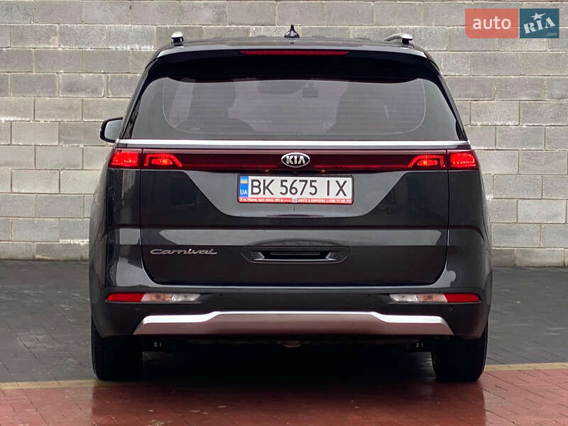 Мінівен Kia Carnival 2021 в Рівному