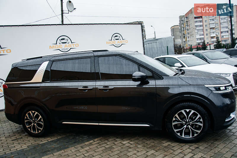 Минивэн Kia Carnival 2021 в Ровно