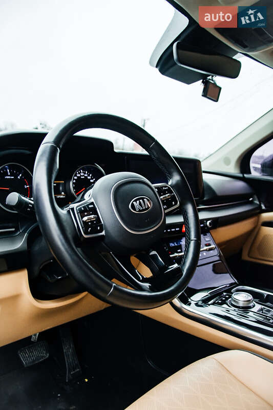 Минивэн Kia Carnival 2021 в Ровно