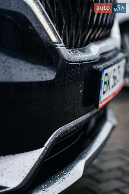 Минивэн Kia Carnival 2021 в Ровно