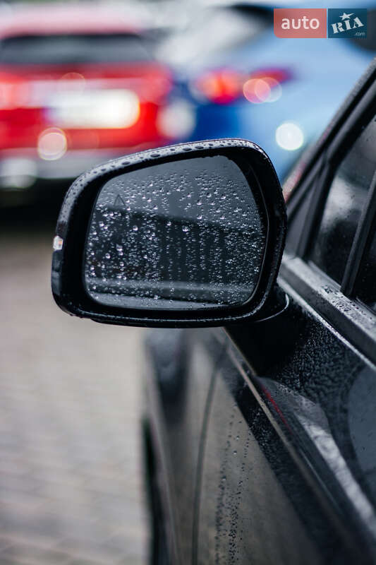 Минивэн Kia Carnival 2021 в Ровно